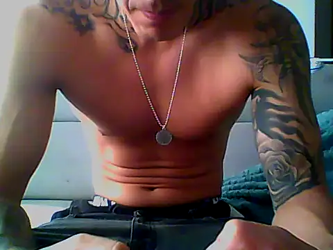 Skater29xx2 online show from March 3, 4:15 pm