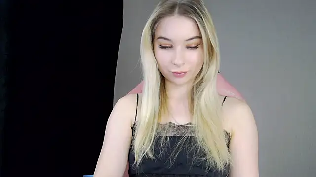 Snapshot of Haters__ chatting on February 10, 12:15 pm Haters online show from February 10, 12:15 pm