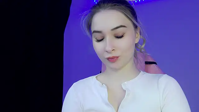 Snapshot of Haters__ chatting on February 20, 5:04 pm Haters online show from February 20, 5:04 pm