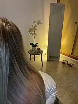 ChristyAdair online show from February 16, 9:38 pm