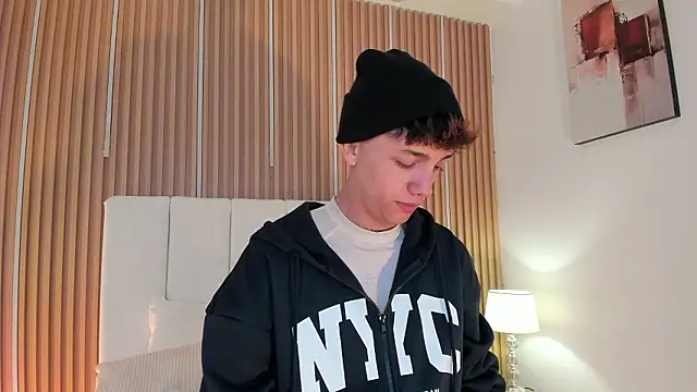 Tomy Rox online show from March 24, 8:20 pm