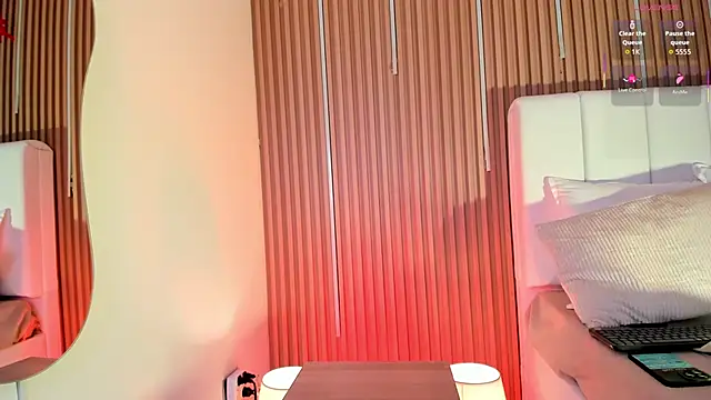 Snapshot of Tomy_Rox chatting on February 20, 7:27 pm Tomy Rox online show from February 20, 7:27 pm