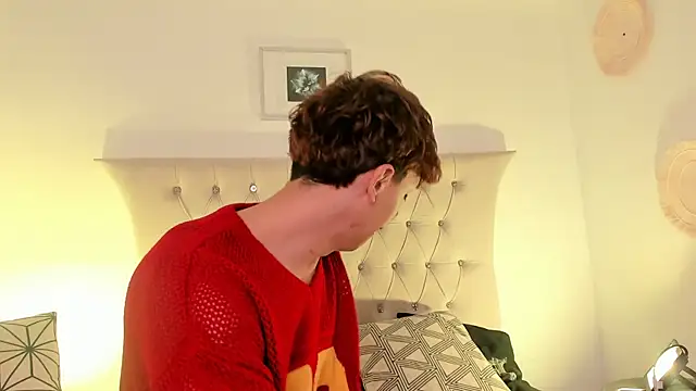 Tomy Rox online show from November 25, 4:35 am