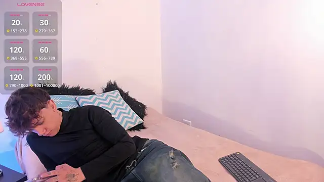 Tomy Rox online show from November 9, 6:23 pm