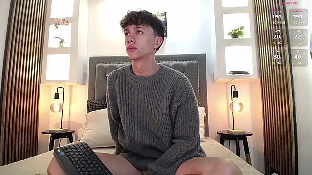 Tomy Rox online show from April 7, 8:32 pm