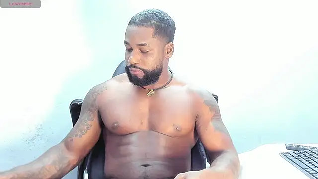 Dancelwashington online show from November 18, 7:28 pm