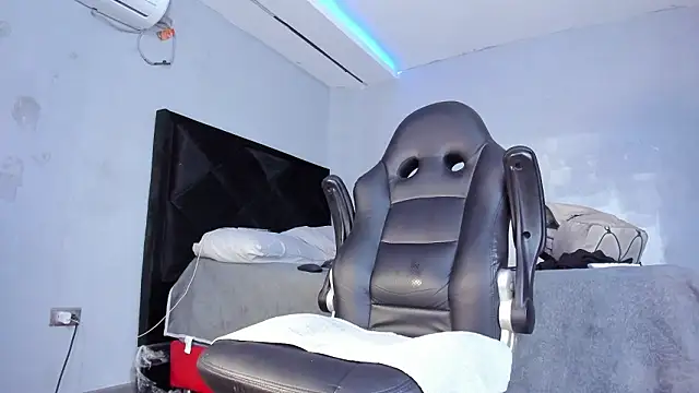 Dancelwashington online show from February 2, 9:03 pm