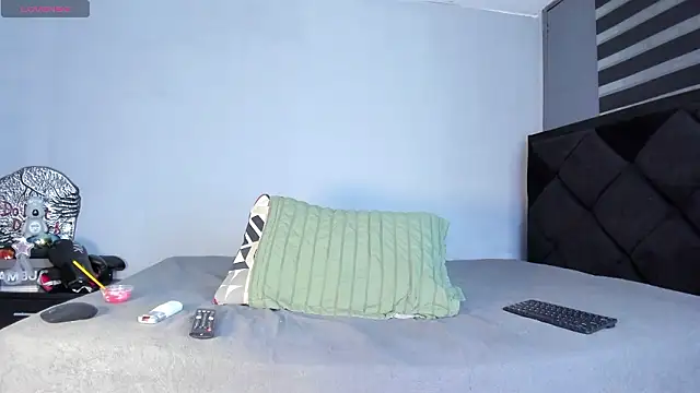 Dancelwashington online show from March 17, 1:30 am