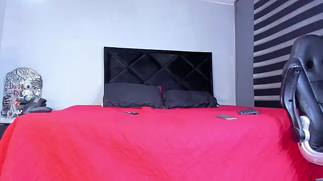 Dancelwashington online show from March 28, 4:08 pm