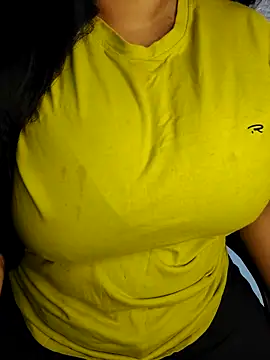 Snapshot of Adiba_2 chatting on May 18, 5:18 pm Adiba 2 online show from May 18, 5:18 pm