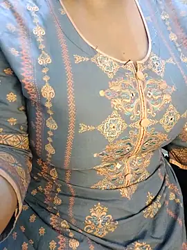 Snapshot of Adiba_2 chatting on May 21, 6:05 pm Adiba 2 online show from May 21, 6:05 pm
