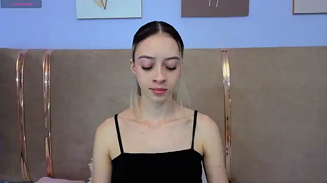 sophiia grey 1 online show from September 22, 8:59 pm