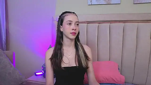 sophiia grey 1 online show from May 28, 9:43 pm