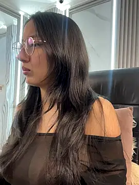 Snapshot of AnyaFloyd69 chatting on December 3, 9:03 pm AnyaFloyd69 online show from December 3, 9:03 pm