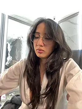 Snapshot of AnyaFloyd69 chatting on November 26, 8:09 pm AnyaFloyd69 online show from November 26, 8:09 pm