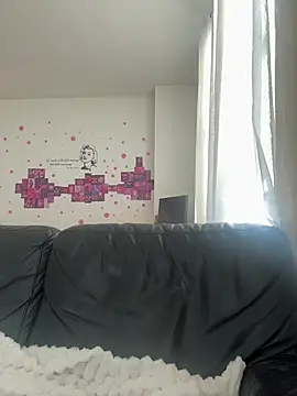 greedybratt online show from February 18, 8:14 pm