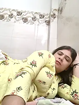 Husnpari20 online show from March 20, 6:30 am