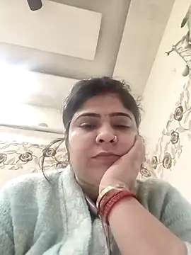 Husnpari20 online show from February 6, 7:15 am