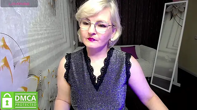 BlondeBrilliant7 online show from December 18, 11:56 am