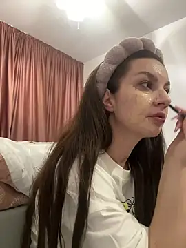 SecretSienna online show from April 5, 1:12 am