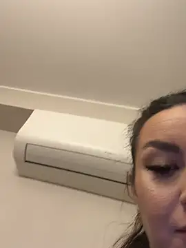 SecretSienna online show from March 8, 2:04 am