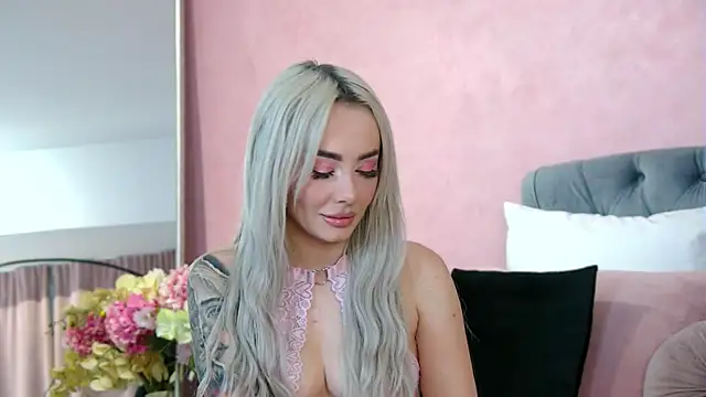 FrancescaMcGray online show from November 11, 8:42 am