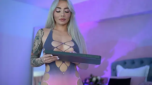 FrancescaMcGray online show from November 21, 7:29 am