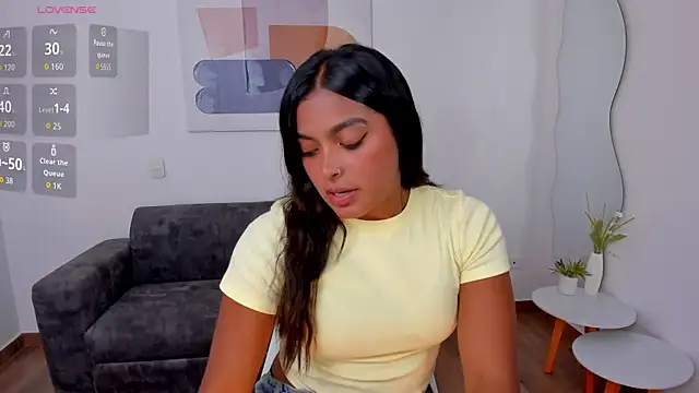 amandaconner online show from October 3, 7:15 pm