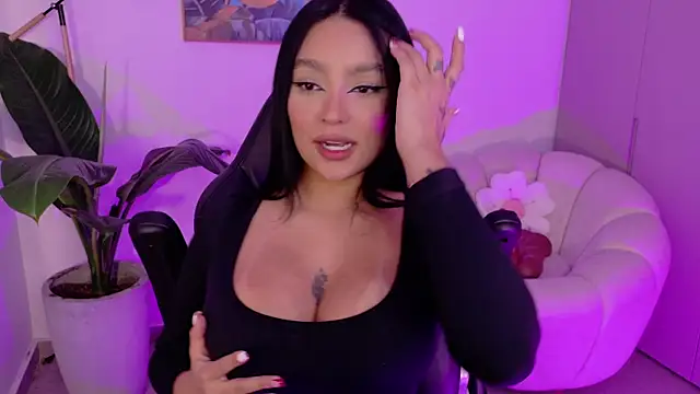 sarawinstone online show from December 21, 12:24 am