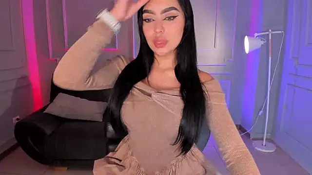 sarawinstone online show from March 16, 11:49 am