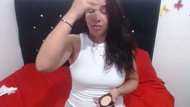 Snapshot of Ainhoa-hot chatting on September 21, 2:28 am Ainhoa-hot online show from September 21, 2:28 am