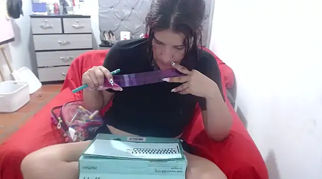 Snapshot of Ainhoa-hot chatting on February 28, 6:20 pm Ainhoa-hot online show from February 28, 6:20 pm