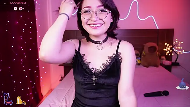 Ahri howl sweet online show from April 24, 9:39 pm