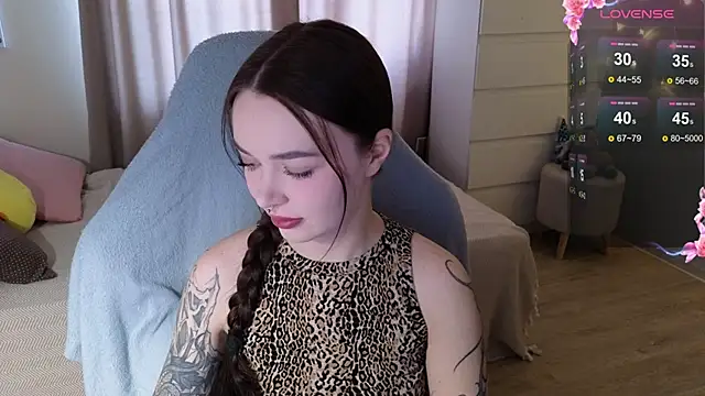 kate leoo online show from March 20, 12:39 pm