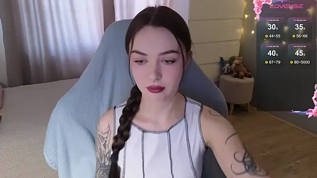 kate leoo online show from March 31, 1:13 pm