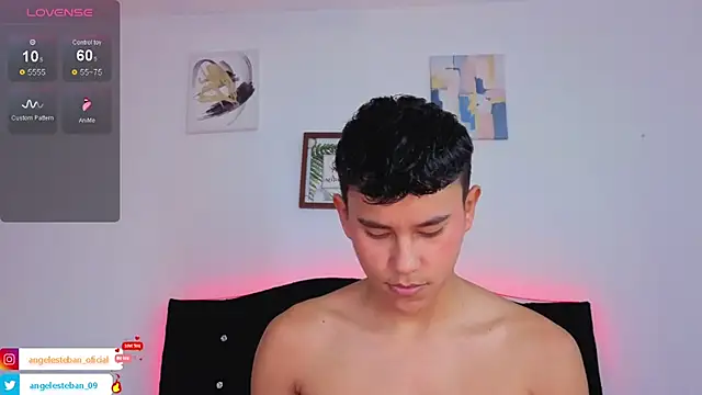 Snapshot of Angel_esteban_fx chatting on November 4, 11:47 am Angel esteban fx online show from November 4, 11:47 am