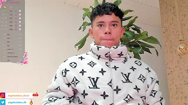 Snapshot of Angel_esteban_fx chatting on March 13, 6:48 am Angel esteban fx online show from March 13, 6:48 am