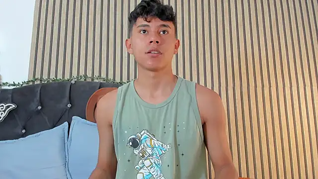 Snapshot of Angel_esteban_fx chatting on February 10, 4:06 pm Angel esteban fx online show from February 10, 4:06 pm