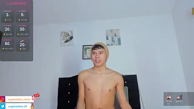 Snapshot of Angel_esteban_fx chatting on November 23, 3:05 am Angel esteban fx online show from November 23, 3:05 am