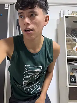 Snapshot of Angel_esteban_fx chatting on January 9, 6:37 pm Angel esteban fx online show from January 9, 6:37 pm