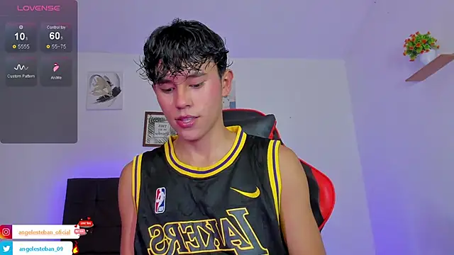 Snapshot of Angel_esteban_fx chatting on October 8, 3:52 am Angel esteban fx online show from October 8, 3:52 am