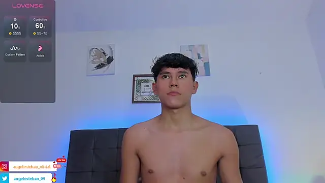 Snapshot of Angel_esteban_fx chatting on September 18, 3:31 am Angel esteban fx online show from September 18, 3:31 am