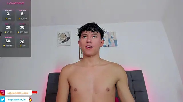 Snapshot of Angel_esteban_fx chatting on October 2, 6:06 am Angel esteban fx online show from October 2, 6:06 am