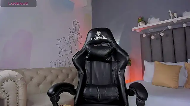 atenea jones online show from January 9, 12:23 pm