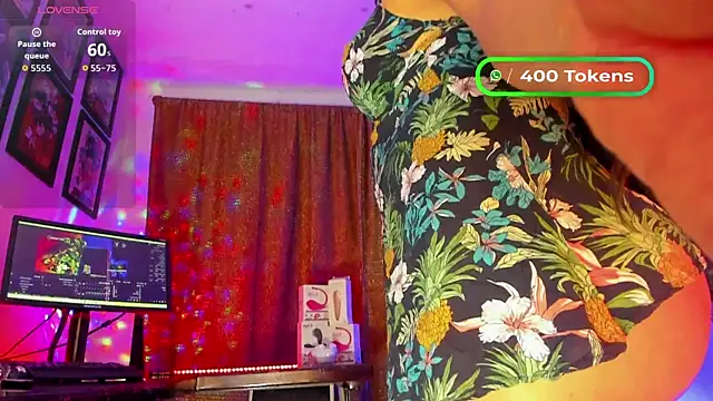 Romynahotx online show from April 5, 10:00 am