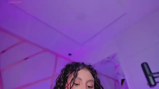 Snapshot of MiissCharlotte chatting on November 14, 2:15 am MiissCharlotte online show from November 14, 2:15 am