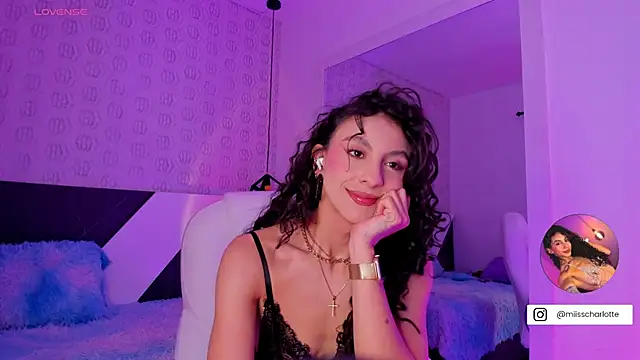 Snapshot of MiissCharlotte chatting on November 27, 1:06 am MiissCharlotte online show from November 27, 1:06 am