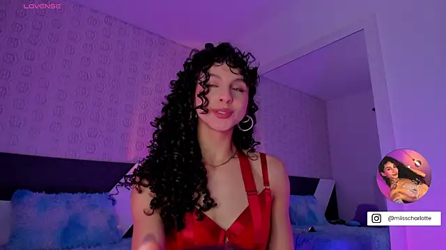 Snapshot of MiissCharlotte chatting on December 15, 4:40 am MiissCharlotte online show from December 15, 4:40 am