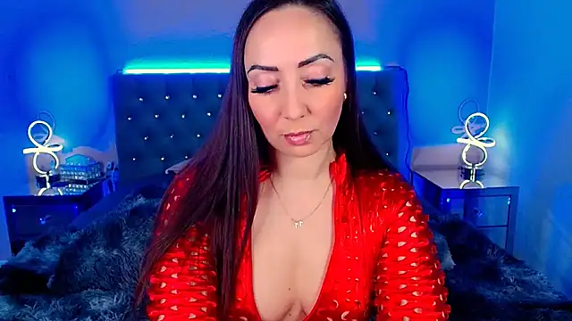 Snapshot of LeeTizia chatting on January 19, 3:49 pm LeeTizia online show from January 19, 3:49 pm