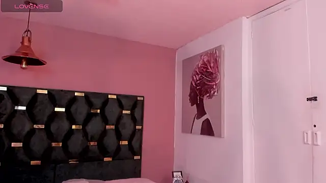 Red lady online show from November 14, 4:05 am